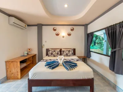 Chambre Junior avec vue sur le coucher de soleil — Baan Kiao